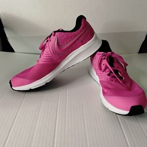 Nike Kid's Or Women's Pink Running Shoes